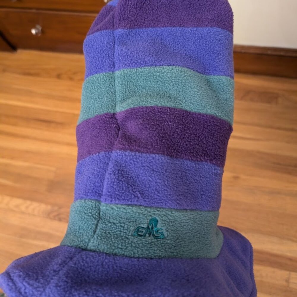 RARE Vintage 90s Cat-in-the-hat Style Fleece Striped Hat